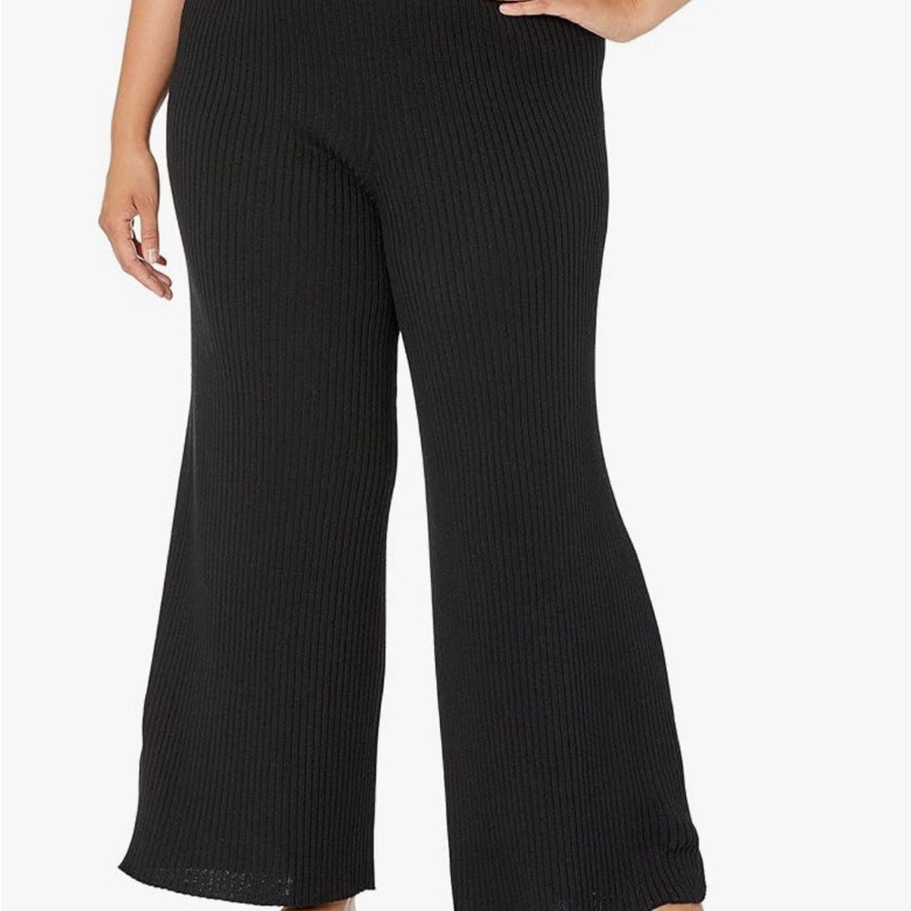 94.) Elegant Black Wide-Leg Ribbed Pants